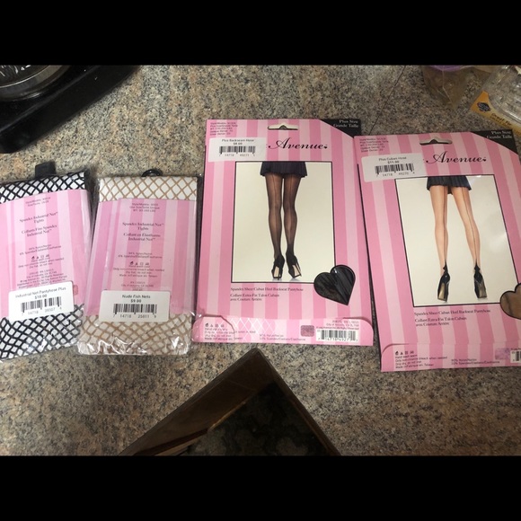 Leg Avenue Plus size hosiery set - Picture 2 of 2